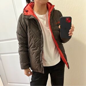 Like New BURTON snowboard ski down jacket puffer reversible Women XS